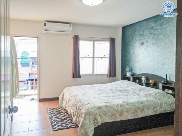 *****ทาวน์เฮ้าส์มือสองย่านสมุทรปราการ ม.พนาสนธิ์วิลล่า แพรกษา บนเนื้อที่ 19.7 ตร.ว. ฟังก์ชัน 2 ห้องนอน 2 ห้องน้ำ 1 ที่จอดรถ แถมเฟอร์นิเจอร์ บนทำเลเยี่ยม เพียง 7 นาที ก็ถึงรถไฟฟ้าสายสีเขียวอ่อน "สถานีแพรกษา" ใกล้ทางด่วน "กาญจนาภิเษก"